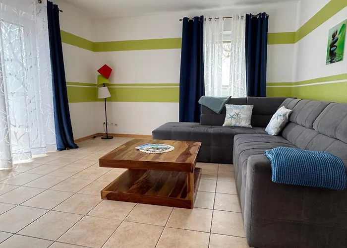 Appartement Krabbe 1 In Bensersiel Mit Garten & Terrasse *